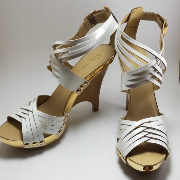 Marciano white sandles - Picture 3 of 3
